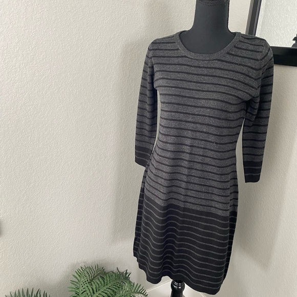 AB Studio Black Gray Long Sleeve Striped Sweater Dress Small - Picture 3 of 12